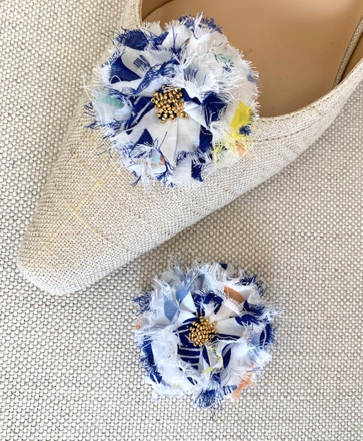 Beaded Flower Shoe Clips ONE PAIR Blue & White